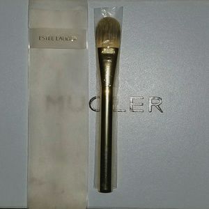 Estée Lauder Foundation Brush